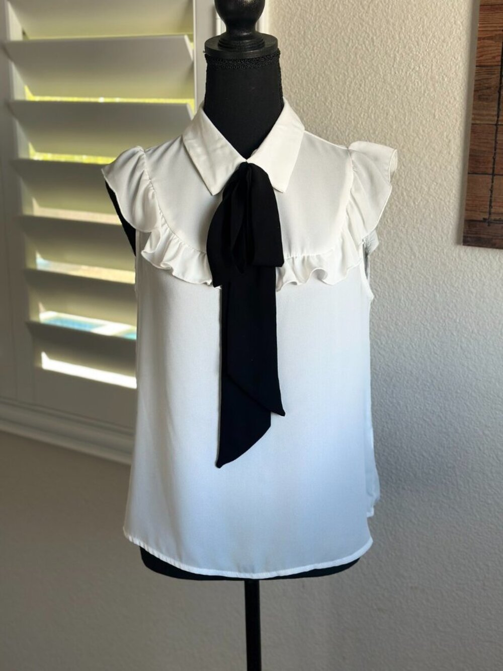SHEIN White Ruffle Flutter Sleeve Blouse Black Tie Bow M